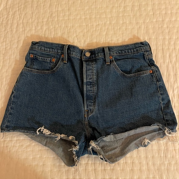 501 Levi’s Shorts - Picture 1 of 3